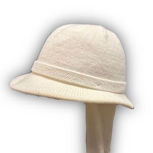 vintage white knit cloche hat
